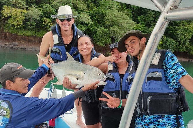 whale-watching-with-snorkeling-and-fishing-in-puerto-jimenez