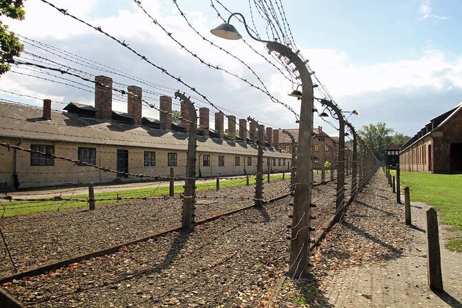 wheelchair-accessible-private-transfer-to-auschwitz-birkenau