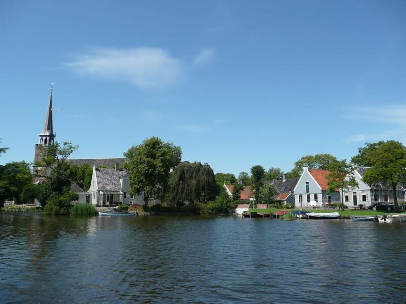 whisperboat-rental-in-beautiful-area-close-to-amsterdam