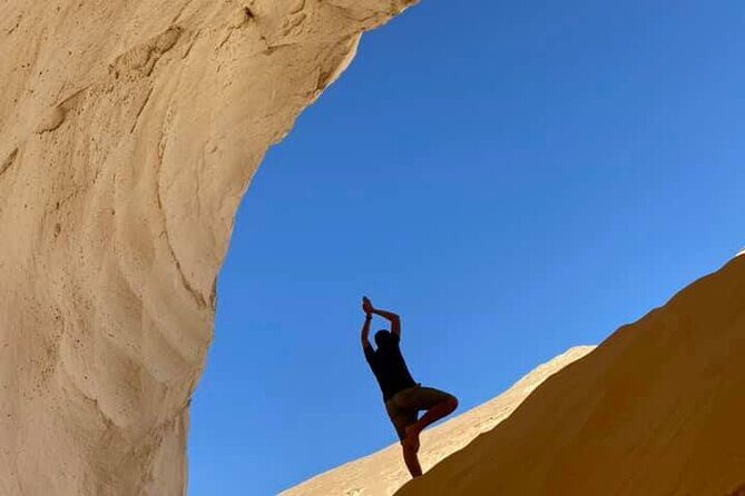 "White & Black Desert Safari  1 Night, 2 Days of Exploration" - FAQ