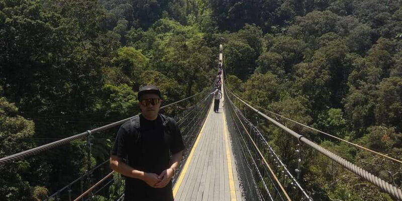 white-crater-tea-plantation-tour-guide-bandung
