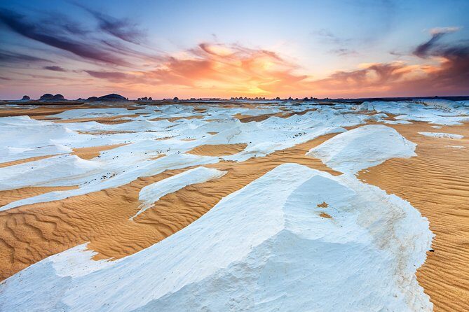 White Desert 2 Days Tour From Hurghada By Flight - Key Points