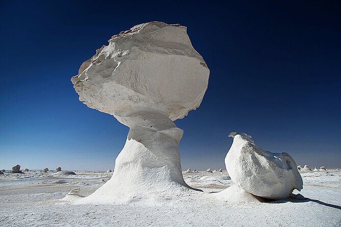 White Desert 2 Days Tour From Hurghada By Flight - FAQ