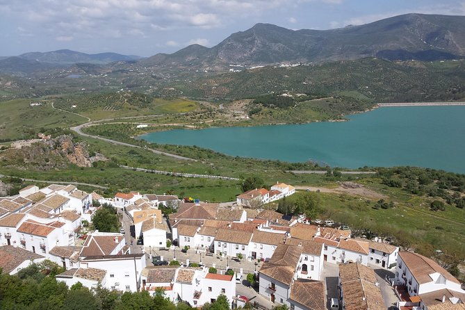 white-villages-and-ronda-guided-day-tour-from-seville
