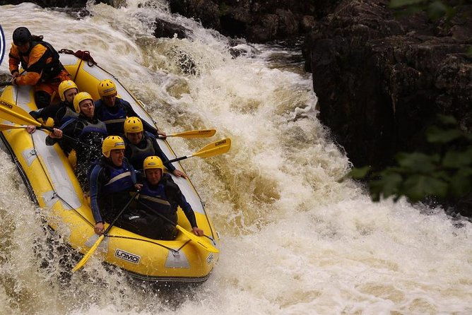 white-water-rafting-and-river-bugs-on-the-river-tummel