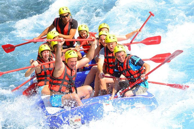 white-water-rafting-experience-from-side-and-manavgat