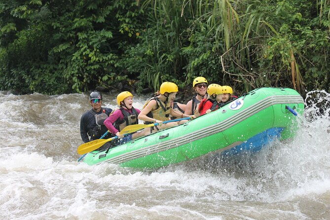 white-water-rafting-in-rio-balsa