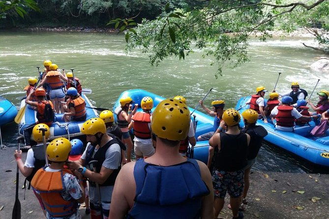 white-water-rafting-near-medellin