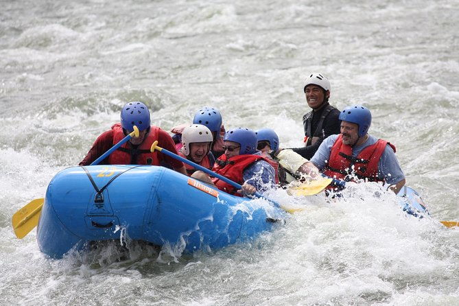 white-water-rafting-reventazon-river-from-san-jose