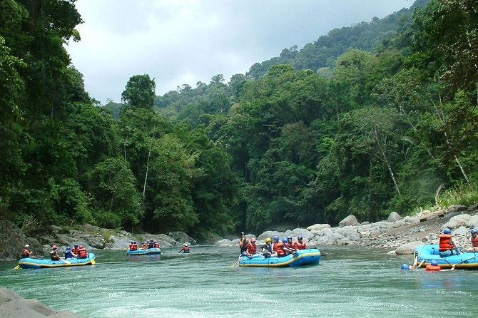 white-water-rafting-reventazon-river-from-san-jose