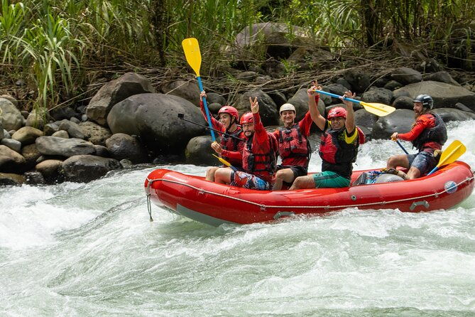 white-water-rafting-sarapiqui-river-class-ii-iii-from-san-jose