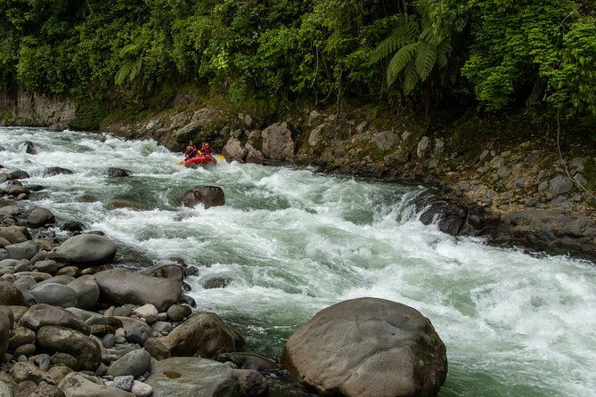 white-water-rafting-sarapiqui-river-class-ii-iii-from-san-jose