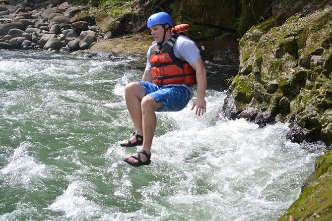 white-water-river-rafting-class-iii-iv-from-la-fortuna-arenal