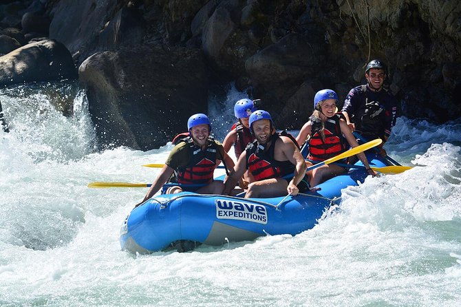 white-water-river-rafting-class-iii-iv-from-la-fortuna-arenal