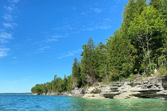 whitefish-dunes-state-park-cave-point-kayak-tour