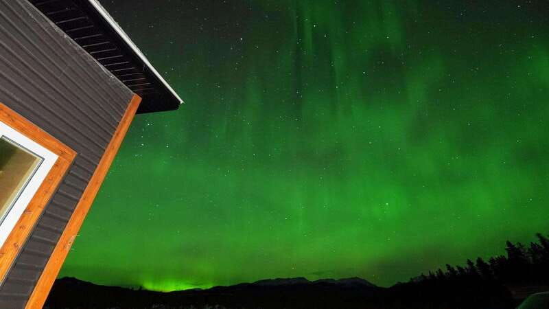 whitehorse-nighttime-northern-lights-viewing