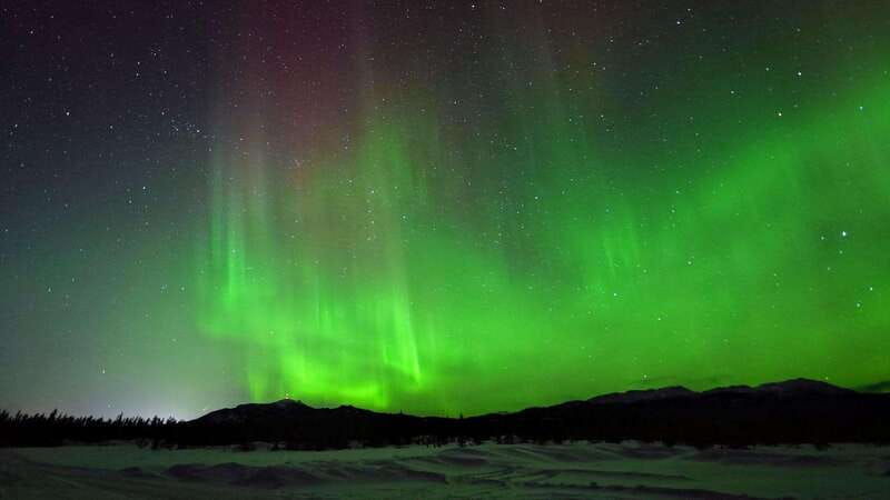 whitehorse-nighttime-northern-lights-viewing