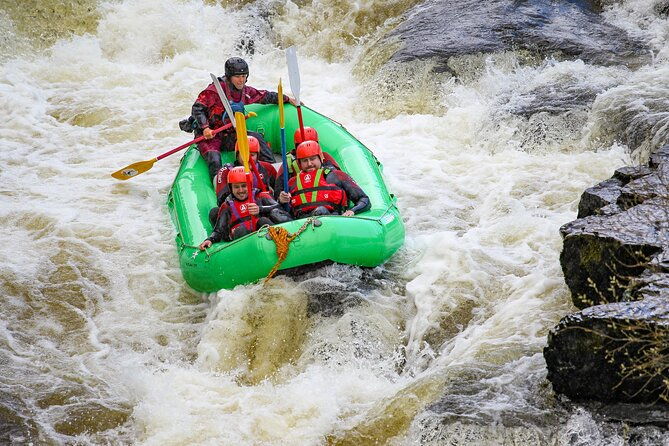 whitewater-rafting-adventure-in-llangollen