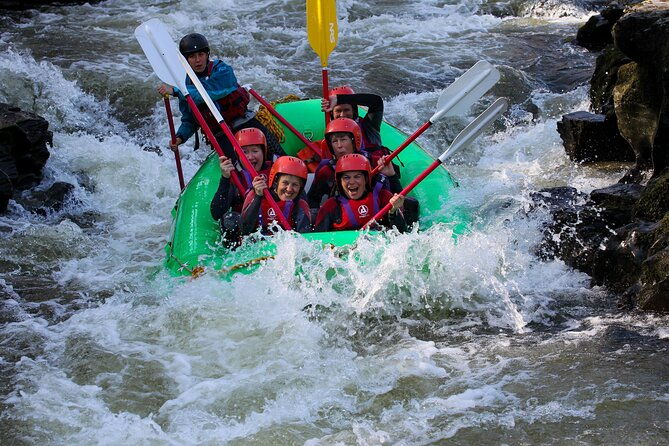 whitewater-rafting-adventure-in-llangollen