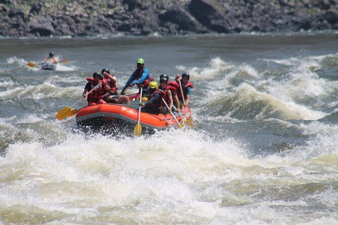 Whitewater Rafting Adventure on the Zambezi River, Victoria Falls Zimbabwe - Food and Refreshments: A Well-Deserved Break