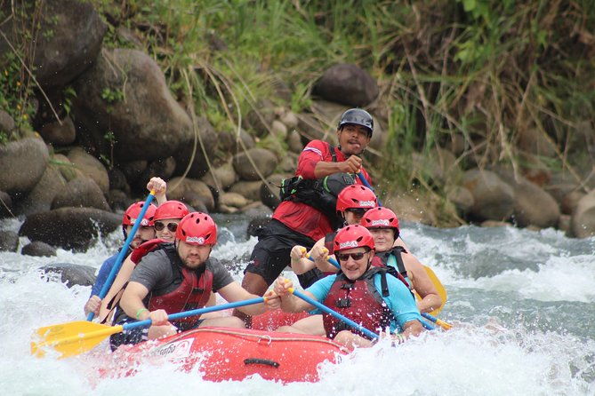 whitewater-rafting-sarapiqui-river-class-2-3-fortuna-to-san-jose