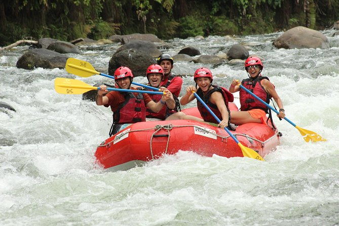 whitewater-rafting-sarapiqui-river-class-2-3-fortuna-to-san-jose