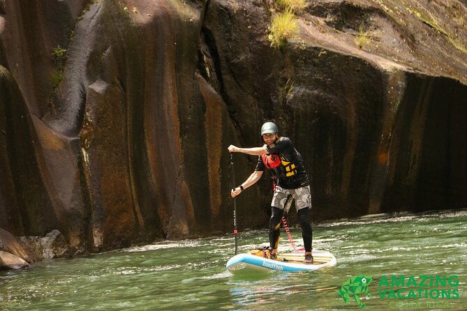 whitewater-sup-lesson-in-costa-rica
