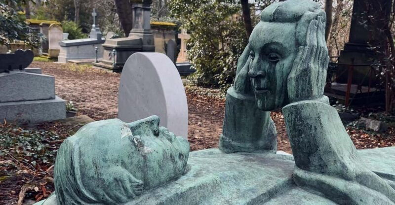 who-killed-victor-escape-game-at-pere-lachaise-cemetery
