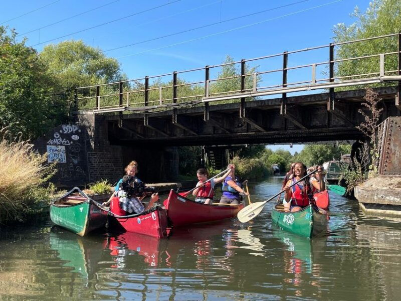 whoosh-explore-canoe-club-river-stort-canoe-tours