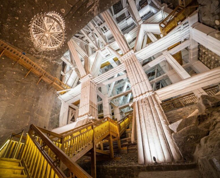 wieliczka-salt-mine-guided-tour-from-krakow-5
