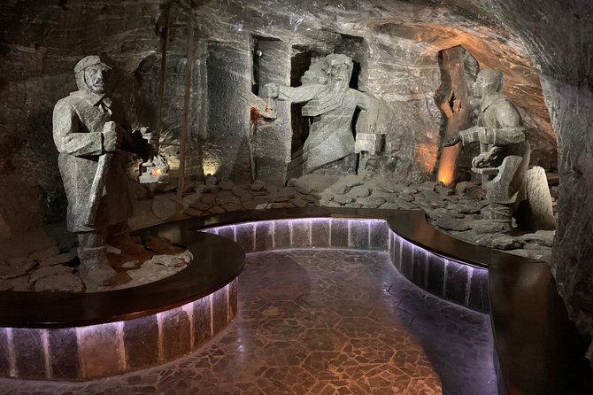 wieliczka-salt-mine-guided-tour-from-krakow-with-a-private-car
