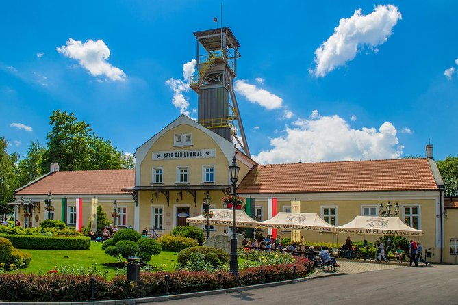 wieliczka-salt-mine-with-pickup-and-private-transport