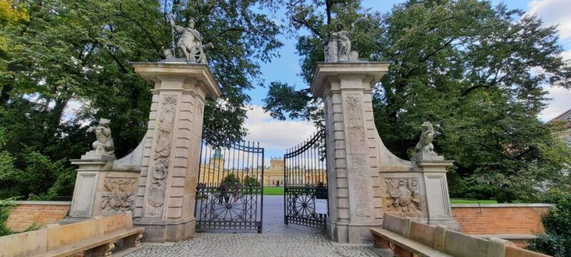 wilanow-palace-2-hour-guided-tour-with-entrance-tickets