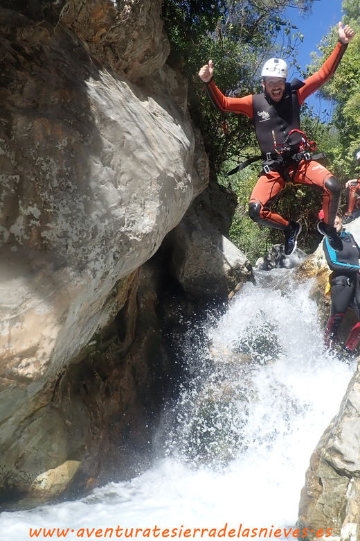 wild-canyoning-in-sierra-de-las-nieves-malaga