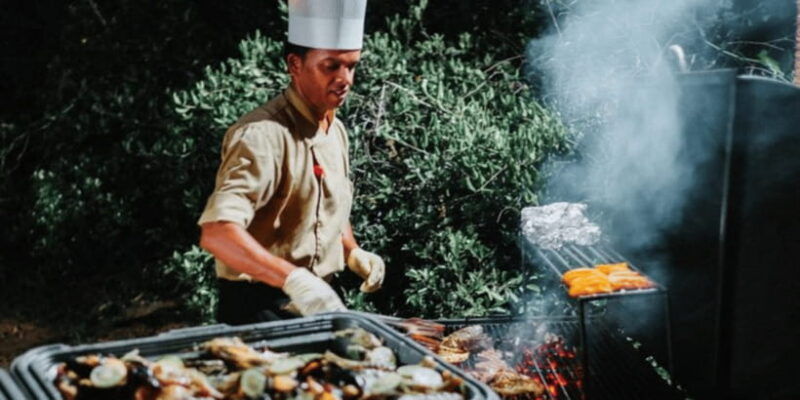 wilderness-romance-all-inclusive-bbq-dinner-at-yala-forest