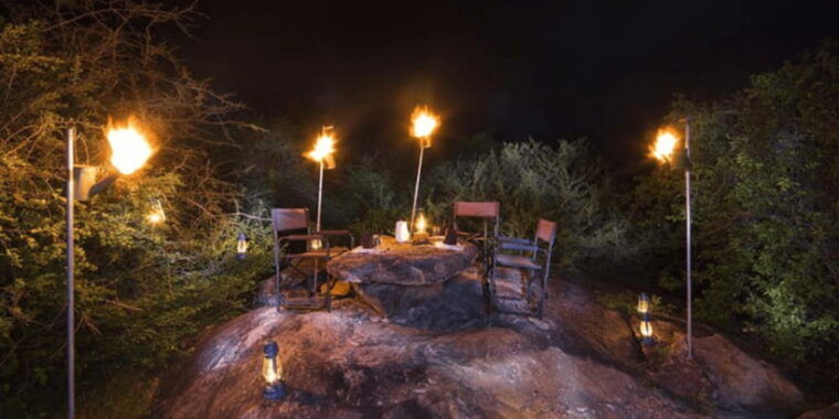 wilderness-romance-all-inclusive-bbq-dinner-at-yala-forest