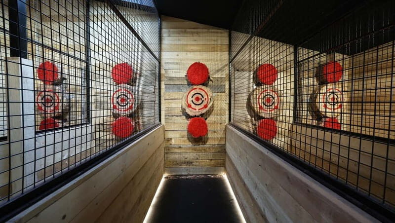 Wildness: Axe throwing in Paris 13 - Logistics and Practical Details