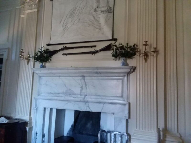 williamsburg-christmastime-in-virginia-walking-tour