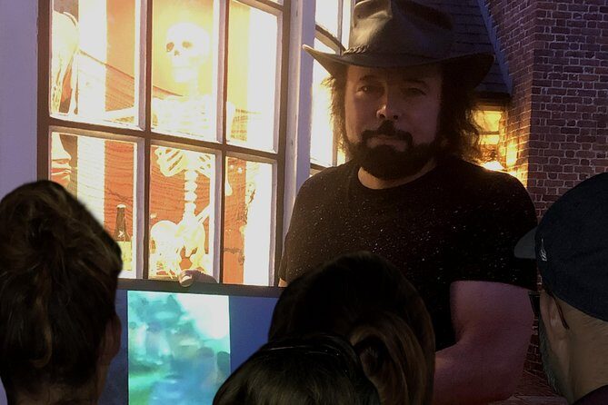 Williamsburg East Ghost Tour - An In-Depth Look at the Williamsburg East Ghost Tour