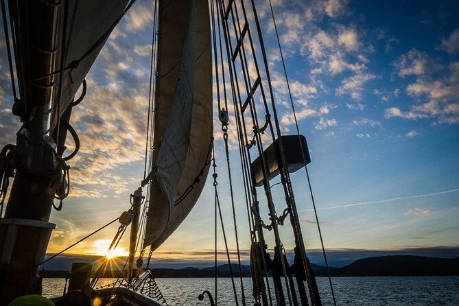 Windjammer Classic Sunset Sail from Camden, Maine - An In-Depth Look at the Camden Sunset Sail