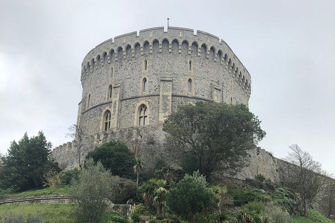 windsor-castle-and-stonehenge-private-car-tour