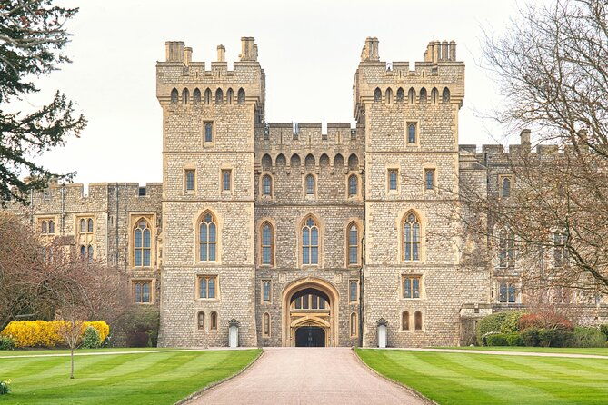 windsor-castle-full-day-guided-tour-from-london-by-train
