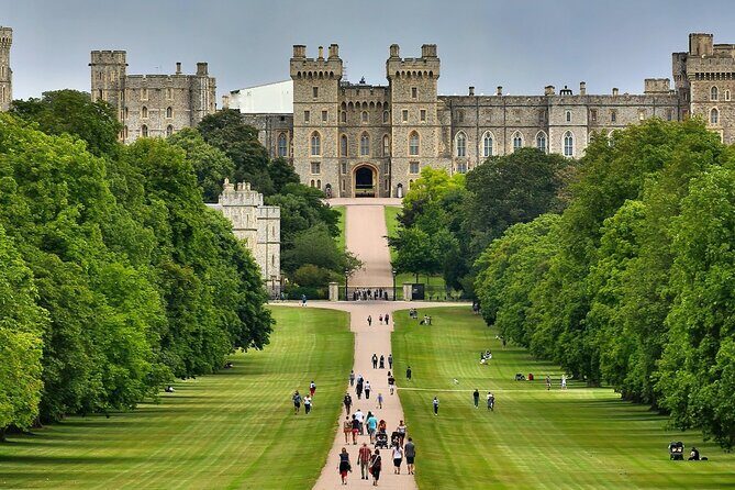 Windsor Castle Half Day Trip from London by Luxury Coach - Introduction: A Comfortable, Efficient Windsor Visit