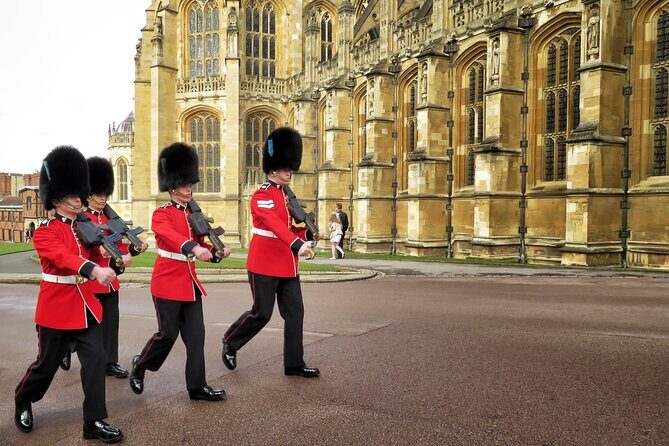 Windsor Castle Half Day Trip from London by Luxury Coach - The Itinerary Breakdown