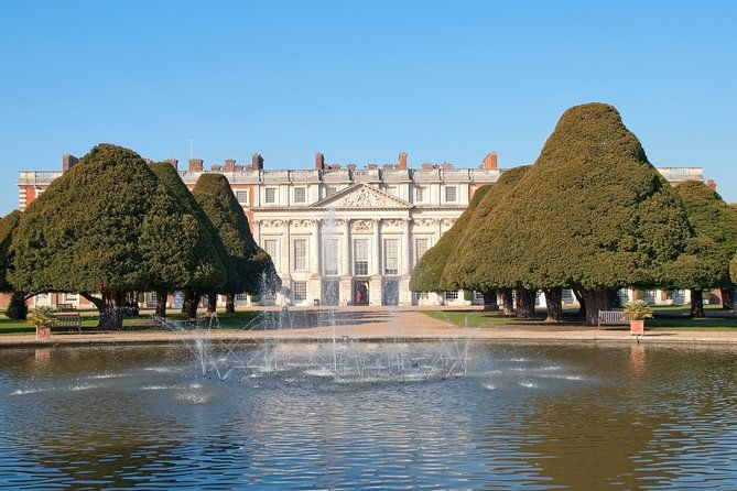 windsor-castle-hampton-court-palace-private-tour-including-entry-pass