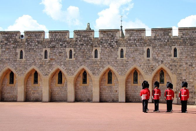 windsor-castle-private-car-tour-entrance-fees-included