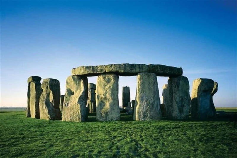 Windsor Castle, Stonehenge and Bath Tour Private - Deep Dive into Each Site