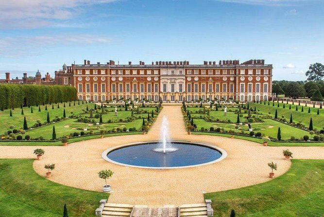 windsor-hampton-court-executive-vehicle-private-tour-with-pass