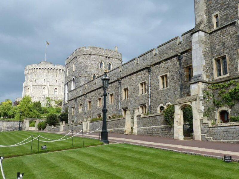 windsor-stonehenge-bath-private-tour-from-london-with-passes