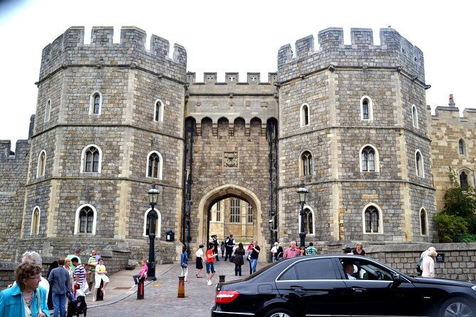 windsor-stonehenge-winchester-tour-private-includes-entry-passes